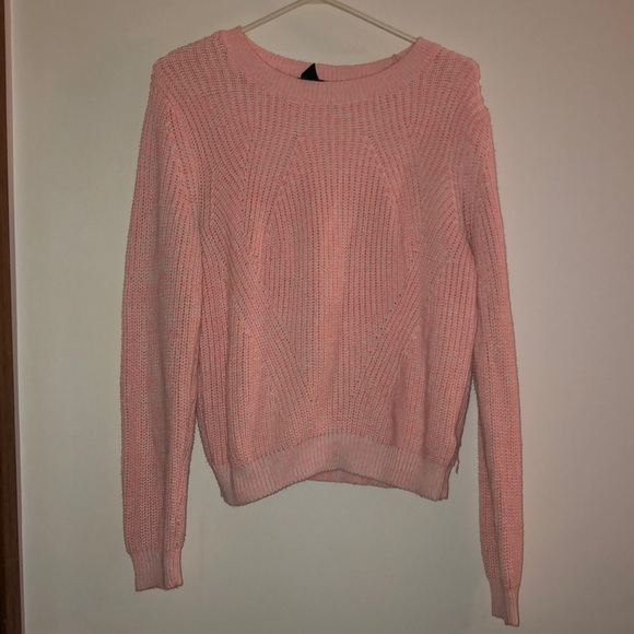 H&M Sweaters - H and M sweater